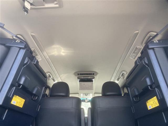 ヴェルファイア 2.4Z ゴールデンアイズ ◇アルパイン9インチSDナビ◇バックカメラ◇社外フリップダウンモニター◇オットマン◇キャプテンシート◇クルーズコントロール追従機能無◇両側パワースライドドア◇クリアランスソナー◇パワーバックドア(27枚目)