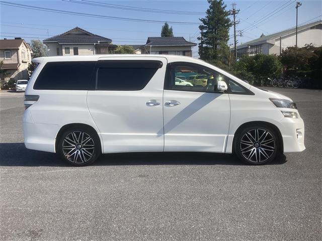 ヴェルファイア 2.4Z ゴールデンアイズ ◇アルパイン9インチSDナビ◇バックカメラ◇社外フリップダウンモニター◇オットマン◇キャプテンシート◇クルーズコントロール追従機能無◇両側パワースライドドア◇クリアランスソナー◇パワーバックドア(35枚目)