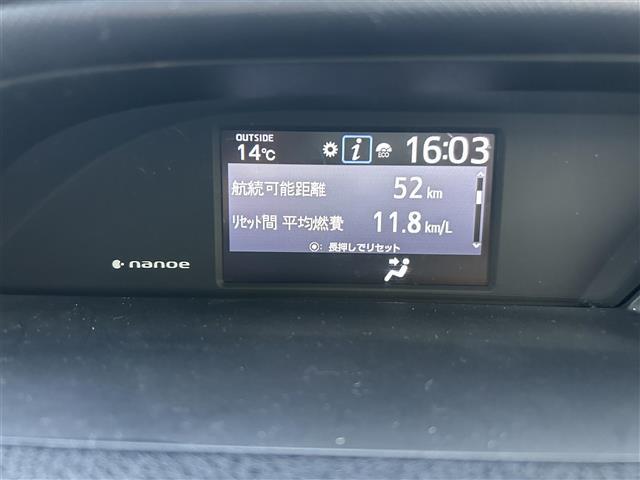 ヴォクシー V ◇純正SDナビ◇フルセグTV◇バックカメラ◇クルーズコントロール追従機能無◇ビルトインETC◇両側パワースライドドア◇DVD再生機能付き◇自動防眩ミラー◇後席ロールサンシェード◇純正15インチAW(4枚目)