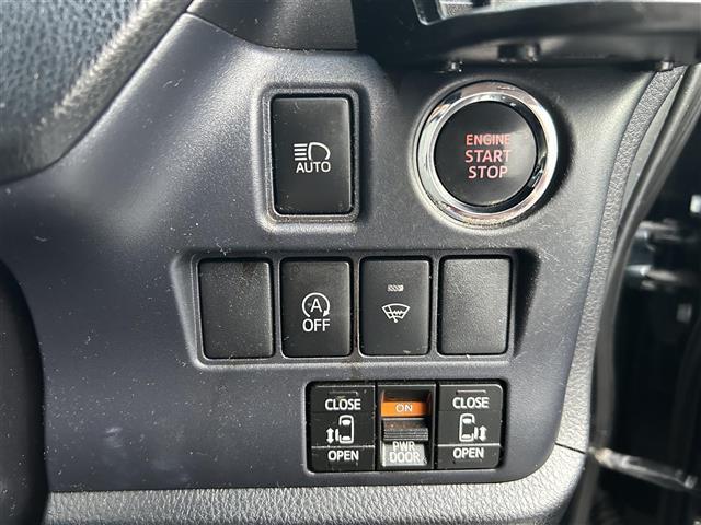 ヴォクシー V ◇純正SDナビ◇フルセグTV◇バックカメラ◇クルーズコントロール追従機能無◇ビルトインETC◇両側パワースライドドア◇DVD再生機能付き◇自動防眩ミラー◇後席ロールサンシェード◇純正15インチAW(9枚目)