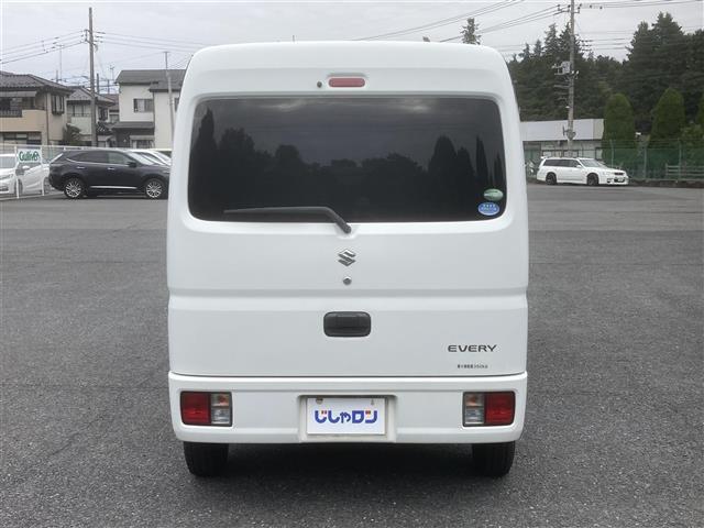 エブリイ PCリミテッド ◇MT車◇オーバーヘッドシェルフ◇パワーステアリング◇前席パワーウィンドウ◇CD◇AUX◇AM/FM◇リモコンキー/スペア1本◇純正フロアマット◇ABS◇盗難防止装置◇Wエアバッグ◇両側スライドドア(28枚目)