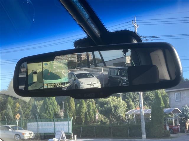 セレナ ハイウェイスター　Ｖセレ＋セーフティＩＩ　ＳＨＶ　◇純正ＳＤナビ◇フルセグＴＶ◇アラウンドビューモニター◇クルーズコントロール追従機能無◇エマージェンシーブレーキ◇車線逸脱防止支援システム◇両側パワースライドドア◇スマートマルチセンターシート（4枚目）