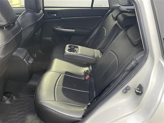 レヴォーグ 1.6GT-Sアイサイト ◇ターボ車◇アドバンスドセイフティパッケージ◇純正メモリナビ◇フルセグTV◇バックカメラ◇SI-DRIVE◇プリクラッシュセーフティ◇全車速追従機能付クルーズコントロール◇車線逸脱警報機能(32枚目)