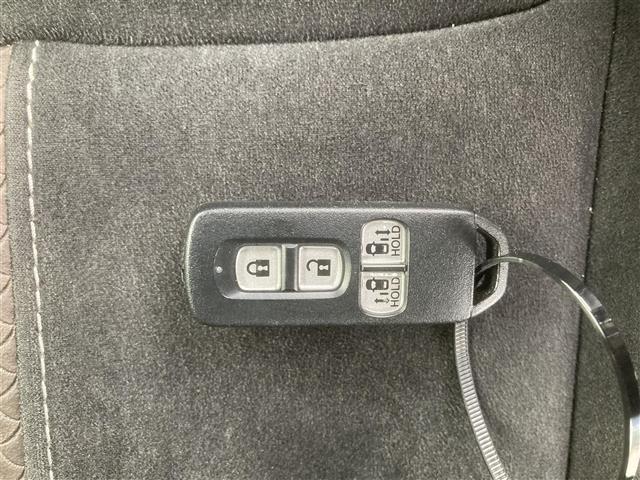 N-BOXカスタム G・EXホンダセンシング ◇社外HDDナビ◇フルセグTV◇バックカメラ◇衝突軽減ブレーキ◇アダプティブクルーズコントロール◇レーンキープアシスト◇車線逸脱警報◇両側パワースライドドア◇ビルトインETC2.0◇純正14インチAW(9枚目)