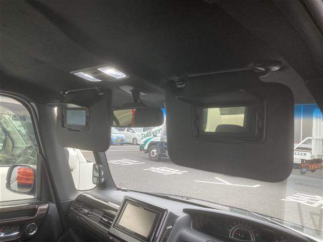 N-BOXカスタム G・EXホンダセンシング ◇社外HDDナビ◇フルセグTV◇バックカメラ◇衝突軽減ブレーキ◇アダプティブクルーズコントロール◇レーンキープアシスト◇車線逸脱警報◇両側パワースライドドア◇ビルトインETC2.0◇純正14インチAW(20枚目)
