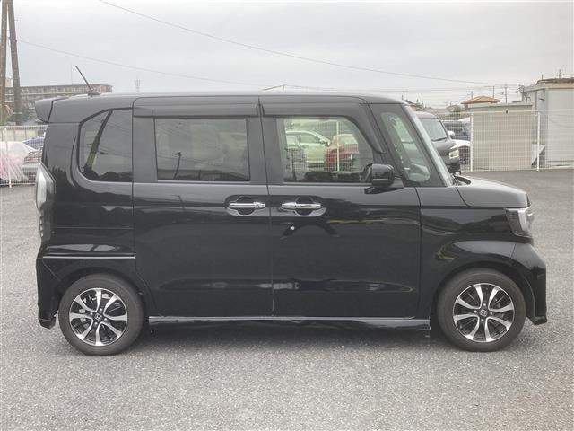 N-BOXカスタム G・EXホンダセンシング ◇社外HDDナビ◇フルセグTV◇バックカメラ◇衝突軽減ブレーキ◇アダプティブクルーズコントロール◇レーンキープアシスト◇車線逸脱警報◇両側パワースライドドア◇ビルトインETC2.0◇純正14インチAW(36枚目)