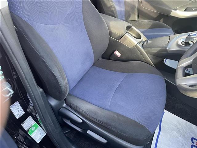 プリウス Sツーリングセレクション ◆純正メモリナビ◆バックカメラ◆プッシュスタート◆ステアリングスイッチ◆ビルトインETC◆モデリスタエアロ◆純正17インチAW◆オートエアコン◆HIDオートライト◆フォグランプ(21枚目)