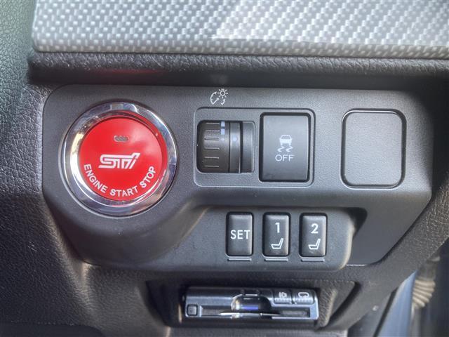 レヴォーグ １．６ＧＴ－Ｓアイサイト　◇ＡＷＤ◇ターボ車◇純正ナビ◇フルセグＴＶ◇バックカメラ◇プリクラッシュセーフティ◇ＳＩ－ＤＲＩＶＥ◇ヒルスタートアシスト◇革巻ステアリング◇革巻シフトノブ◇パドルシフト◇前席パワーシート（5枚目）