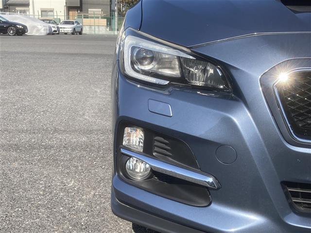 レヴォーグ １．６ＧＴ－Ｓアイサイト　◇ＡＷＤ◇ターボ車◇純正ナビ◇フルセグＴＶ◇バックカメラ◇プリクラッシュセーフティ◇ＳＩ－ＤＲＩＶＥ◇ヒルスタートアシスト◇革巻ステアリング◇革巻シフトノブ◇パドルシフト◇前席パワーシート（12枚目）
