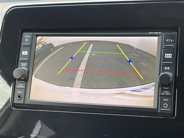 セレナ ハイウェイスター プロパイロットエディション 純正ナビ フルセグTV バックカメラ 両側パワースライドドア プロパイロット 衝突軽減システム 横滑り防止 ステアリングスイッチ 革巻きステアリング ETC デュアルバックドア フォグランプ(5枚目)