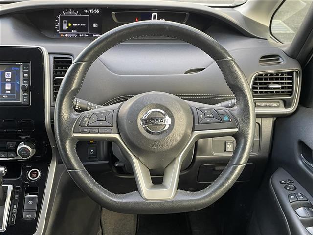 セレナ ハイウェイスター プロパイロットエディション 純正ナビ フルセグTV バックカメラ 両側パワースライドドア プロパイロット 衝突軽減システム 横滑り防止 ステアリングスイッチ 革巻きステアリング ETC デュアルバックドア フォグランプ(6枚目)