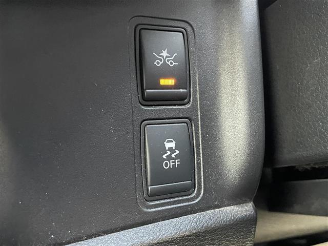 セレナ ハイウェイスター プロパイロットエディション 純正ナビ フルセグTV バックカメラ 両側パワースライドドア プロパイロット 衝突軽減システム 横滑り防止 ステアリングスイッチ 革巻きステアリング ETC デュアルバックドア フォグランプ(12枚目)