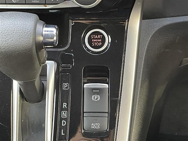 セレナ ハイウェイスター プロパイロットエディション 純正ナビ フルセグTV バックカメラ 両側パワースライドドア プロパイロット 衝突軽減システム 横滑り防止 ステアリングスイッチ 革巻きステアリング ETC デュアルバックドア フォグランプ(13枚目)