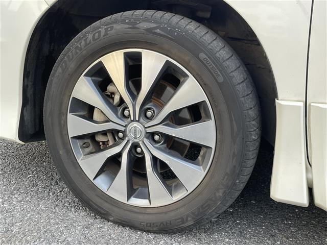 セレナ ハイウェイスター プロパイロットエディション 純正ナビ フルセグTV バックカメラ 両側パワースライドドア プロパイロット 衝突軽減システム 横滑り防止 ステアリングスイッチ 革巻きステアリング ETC デュアルバックドア フォグランプ(39枚目)