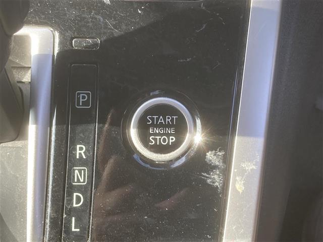 セレナ ハイウェイスター　◇純正メモリナビ◇純正フリップダウンモニター◇アラウンドビューモニター◇エマージェンシーブレーキ◇クルーズコントロール◇ビルトインＥＴＣ◇両側パワースライドドア◇スマートマルチセンターシート（8枚目）