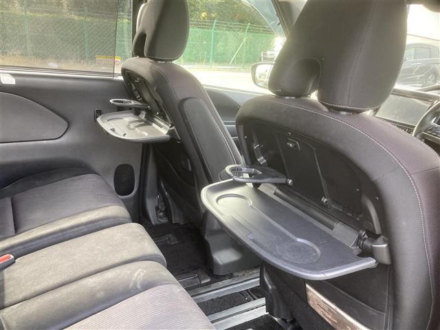 セレナ ハイウェイスター　◇純正メモリナビ◇純正フリップダウンモニター◇アラウンドビューモニター◇エマージェンシーブレーキ◇クルーズコントロール◇ビルトインＥＴＣ◇両側パワースライドドア◇スマートマルチセンターシート（18枚目）