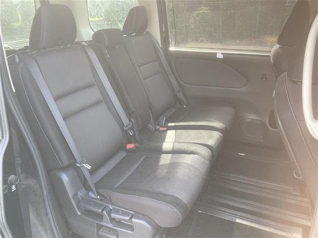 セレナ ハイウェイスター　◇純正メモリナビ◇純正フリップダウンモニター◇アラウンドビューモニター◇エマージェンシーブレーキ◇クルーズコントロール◇ビルトインＥＴＣ◇両側パワースライドドア◇スマートマルチセンターシート（20枚目）