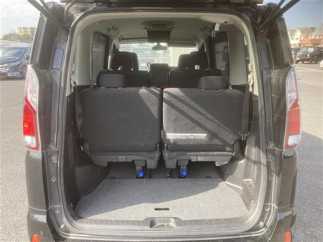 セレナ ハイウェイスター　◇純正メモリナビ◇純正フリップダウンモニター◇アラウンドビューモニター◇エマージェンシーブレーキ◇クルーズコントロール◇ビルトインＥＴＣ◇両側パワースライドドア◇スマートマルチセンターシート（25枚目）