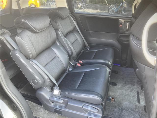 オデッセイ アブソルート・ＥＸ　◇純正ナビ◇フルセグＴＶ◇マルチビューカメラシステム◇フリップダウンモニター◇衝突被害軽減システム◇両側パワースライドドア◇運転席パワーシート◇ビルトインＥＴＣ◇ハーフレザーシート◇キャプテンシート（18枚目）