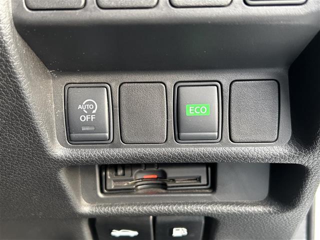 エクストレイル ２０Ｘ　エマージェンシーブレーキパッケージ　◇純正ＳＤナビ◇バックカメラ◇車線逸脱警報◇エマージェンシーブレーキ◇撥水シート◇前席シートヒーター◇ヒルディセントコントロール◇ビルトインＥＴＣ◇プッシュスタート◇ルーフレール◇純正１７インチＡＷ（6枚目）