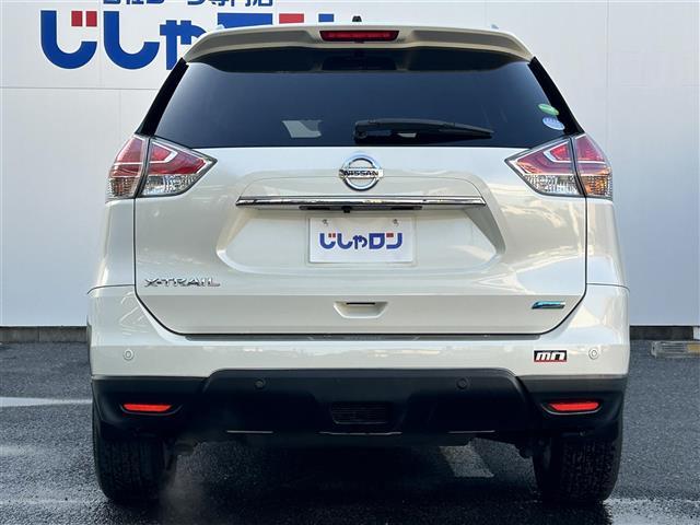 エクストレイル ２０Ｘ　エマージェンシーブレーキパッケージ　◇純正ＳＤナビ◇バックカメラ◇車線逸脱警報◇エマージェンシーブレーキ◇撥水シート◇前席シートヒーター◇ヒルディセントコントロール◇ビルトインＥＴＣ◇プッシュスタート◇ルーフレール◇純正１７インチＡＷ（12枚目）