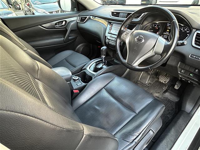 エクストレイル ２０Ｘ　エマージェンシーブレーキパッケージ　◇純正ＳＤナビ◇バックカメラ◇車線逸脱警報◇エマージェンシーブレーキ◇撥水シート◇前席シートヒーター◇ヒルディセントコントロール◇ビルトインＥＴＣ◇プッシュスタート◇ルーフレール◇純正１７インチＡＷ（28枚目）