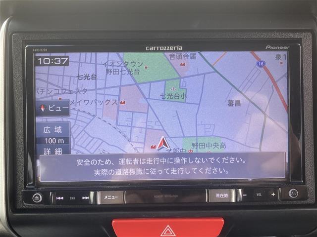 N-BOXカスタム G・Lパッケージ ◇社外メモリナビ◇フルセグTV◇バックカメラ◇シティブレーキアクティブシステム◇ETC◇左側パワースライドドア◇プッシュスタート◇スマートキー◇背面シートテーブル◇後席ロールサンシェード◇DVD再生可(2枚目)