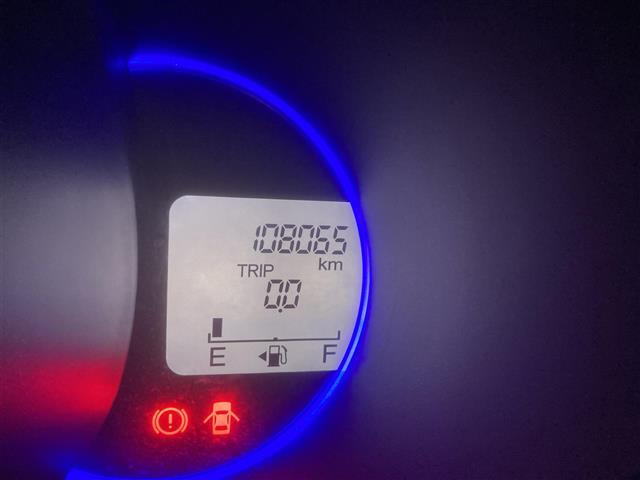 N-BOXカスタム G・Lパッケージ ◇社外メモリナビ◇フルセグTV◇バックカメラ◇シティブレーキアクティブシステム◇ETC◇左側パワースライドドア◇プッシュスタート◇スマートキー◇背面シートテーブル◇後席ロールサンシェード◇DVD再生可(16枚目)