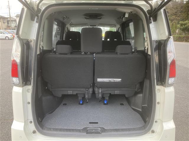 セレナ ライダー プロパイロット E プロパイロット 純正メモリナビ フルセグテレビ バックカメラ プッシュスタート 革巻きステアリング 両側パワースライドドア ETC 純正16インチAW 衝突被害軽減システム レーンアシスト(20枚目)