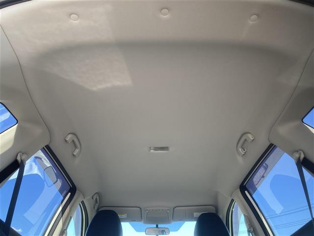 エクストレイル 20X ◆4WD◆純正SDナビ(MC313D-W)◆アイドリングストップ◆プッシュスタート◆ETC◆純正17インチAW◆純正LEDヘッドライト◆革巻きステアリング◆前席シートヒーター◆横滑り防止装置(22枚目)