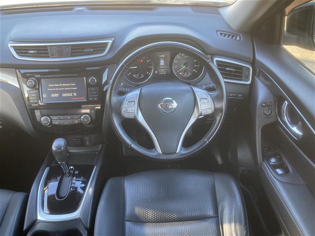 エクストレイル ２０Ｘｔｔ　エマージェンシーブレーキパッケージ　◇純正ＳＤナビ◇アラウンドビューモニター◇クルーズコントロール◇横滑り防止装置◇エマージェンシーブレーキ◇ビルトインＥＴＣ◇前席シートヒーター◇ルーフレール◇ＥＣＯモード◇パワーバックドア（12枚目）