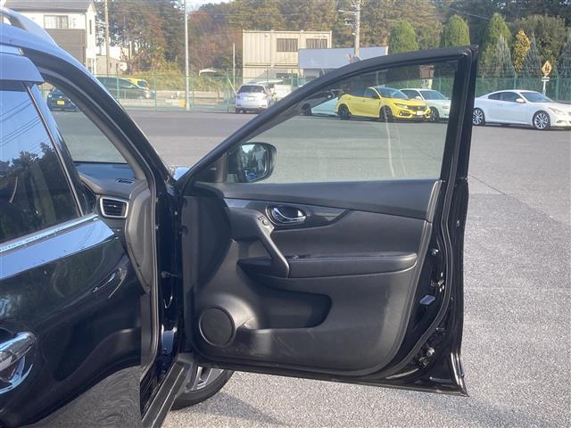 エクストレイル ２０Ｘｔｔ　エマージェンシーブレーキパッケージ　◇純正ＳＤナビ◇アラウンドビューモニター◇クルーズコントロール◇横滑り防止装置◇エマージェンシーブレーキ◇ビルトインＥＴＣ◇前席シートヒーター◇ルーフレール◇ＥＣＯモード◇パワーバックドア（14枚目）