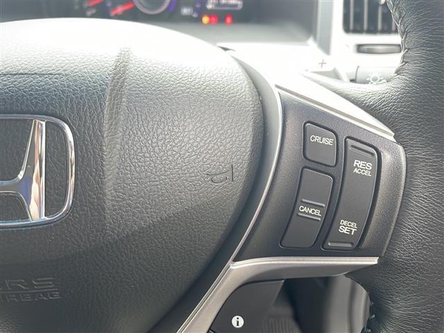 ステップワゴンスパーダ Z クールスピリット インターナビ セレクション 純正ナビ バックカメラ ドラレコ 両側パワスラ 純正フリップダウンモニター ハーフレザーシート オートライト AFS フォグライト アイドリングストップ パドルシフト ETC 純正アルミホイール(5枚目)