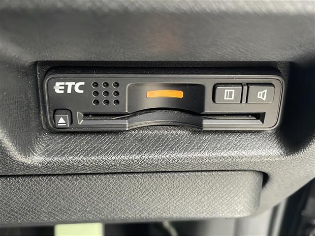 ステップワゴンスパーダ Z クールスピリット インターナビ セレクション 純正ナビ バックカメラ ドラレコ 両側パワスラ 純正フリップダウンモニター ハーフレザーシート オートライト AFS フォグライト アイドリングストップ パドルシフト ETC 純正アルミホイール(18枚目)