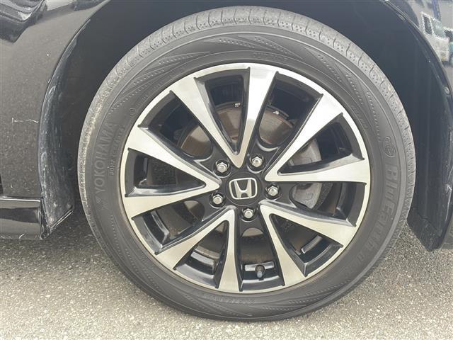 ステップワゴンスパーダ Z クールスピリット インターナビ セレクション 純正ナビ バックカメラ ドラレコ 両側パワスラ 純正フリップダウンモニター ハーフレザーシート オートライト AFS フォグライト アイドリングストップ パドルシフト ETC 純正アルミホイール(39枚目)