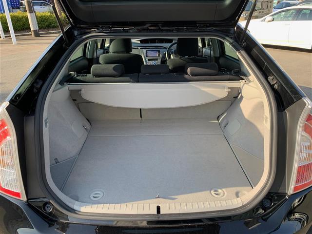 プリウス Ｓ　純正ナビ（ＣＤ・ＤＶＤ・ＢＴ接続可）／フルセグテレビ／バックカメラ／ＥＴＣ／フォグランプ／ＨＩＤ（14枚目）