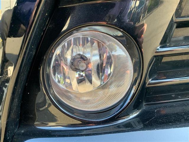 プリウス Ｓ　純正ナビ（ＣＤ・ＤＶＤ・ＢＴ接続可）／フルセグテレビ／バックカメラ／ＥＴＣ／フォグランプ／ＨＩＤ（18枚目）