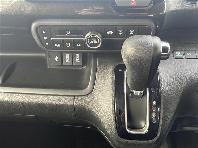 Ｎ－ＢＯＸカスタム Ｇ・ＥＸホンダセンシング　純正ナビ（ＣＤ・ＤＶＤ・ＢＴ接続可）／フルセグテレビ／バックカメラ／ビルトインＥＴＣ／両側パワースライドドア／純正ドライブレコーダー／ＬＥＤヘッドライト（13枚目）