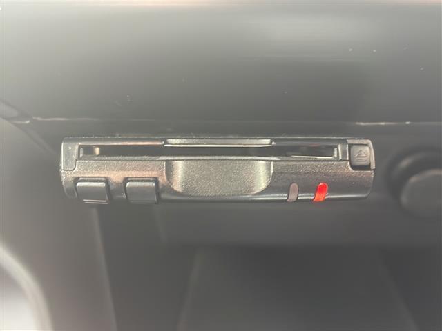 フォレスター ２．０ｉ－Ｓ　アイサイト　社外ナビ（ＣＤ・ＤＶＤ）／ワンセグテレビ／ＥＴＣ／パワーシート（Ｄ席・Ｎ席）／シートヒーター（Ｄ席・Ｎ席）／パワーバックドア（14枚目）