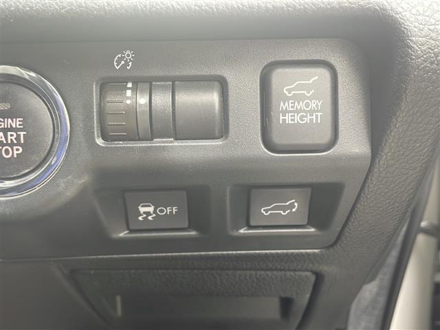 フォレスター ２．０ｉ－Ｓ　アイサイト　社外ナビ（ＣＤ・ＤＶＤ）／ワンセグテレビ／ＥＴＣ／パワーシート（Ｄ席・Ｎ席）／シートヒーター（Ｄ席・Ｎ席）／パワーバックドア（16枚目）