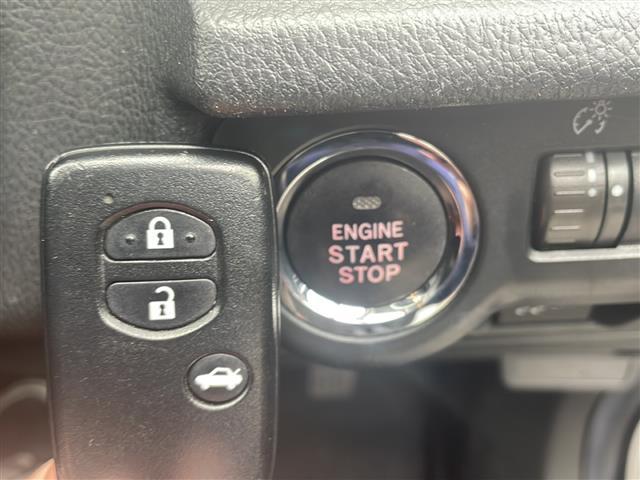 フォレスター ２．０ｉ－Ｓ　アイサイト　社外ナビ（ＣＤ・ＤＶＤ）／ワンセグテレビ／ＥＴＣ／パワーシート（Ｄ席・Ｎ席）／シートヒーター（Ｄ席・Ｎ席）／パワーバックドア（21枚目）