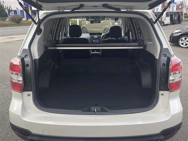 フォレスター ２．０ｉ－Ｓ　アイサイト　社外ナビ（ＣＤ・ＤＶＤ）／ワンセグテレビ／ＥＴＣ／パワーシート（Ｄ席・Ｎ席）／シートヒーター（Ｄ席・Ｎ席）／パワーバックドア（28枚目）