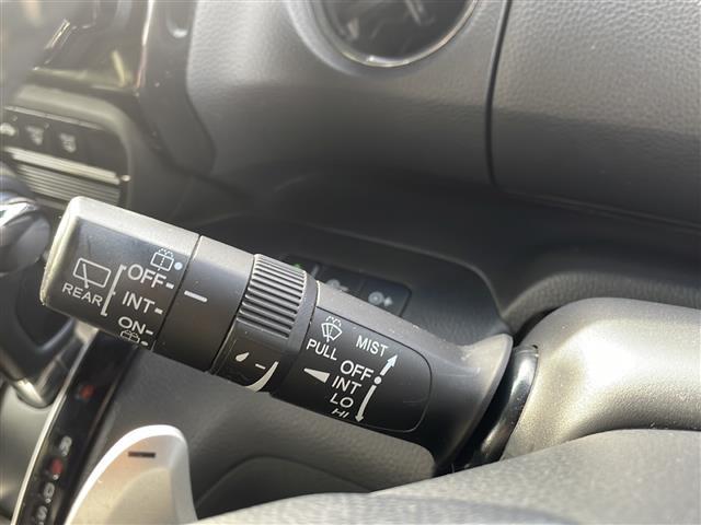 Ｎ－ＢＯＸカスタム Ｇ・Ｌターボホンダセンシング　ホンダセンシング／純正ナビ（ＣＤ・ＤＶＤ・ＢＴ接続可）／フルセグテレビ／ビルトインＥＴＣ／両側パワースライドドア／ＬＥＤヘッドライト（6枚目）