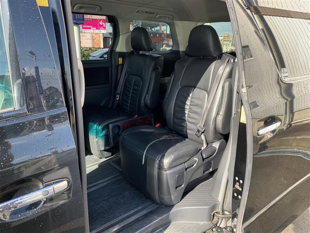 アルファード ２４０Ｓ　純正ナビ（ＣＤ・ＤＶＤ・ＢＴ接続可）／フルセグテレビ／バックカメラ／ビルトインＥＴＣ／フリップダウンモニター／両側パワースライドドア／コーナーセンサー／ＨＩＤ（13枚目）