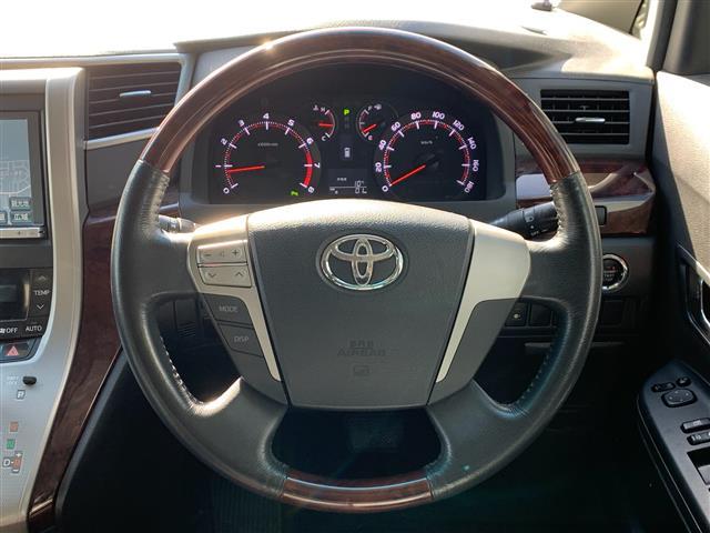 アルファード ２４０Ｓ　純正ナビ（ＣＤ・ＤＶＤ・ＢＴ接続可）／フルセグテレビ／バックカメラ／ビルトインＥＴＣ／フリップダウンモニター／両側パワースライドドア／コーナーセンサー／ＨＩＤ（22枚目）