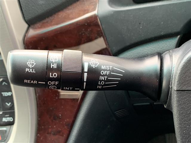 アルファード ２４０Ｓ　純正ナビ（ＣＤ・ＤＶＤ・ＢＴ接続可）／フルセグテレビ／バックカメラ／ビルトインＥＴＣ／フリップダウンモニター／両側パワースライドドア／コーナーセンサー／ＨＩＤ（23枚目）