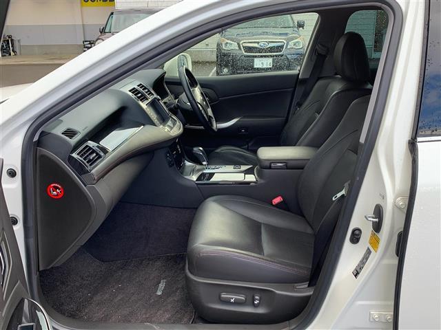 クラウン ２．５アスリート　プレミアムエディション　純正ナビ（ＣＤ・ＤＶＤ・ＢＴ接続可）／フルセグテレビ／バックカメラ／ビルトインＥＴＣ／パワーシート（Ｄ席・Ｎ席）／シートヒーター（Ｄ席・Ｎ席）／エアシート（Ｄ席・Ｎ席）（12枚目）