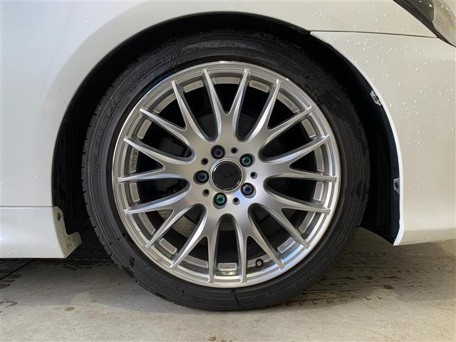 クラウン ２．５アスリート　プレミアムエディション　純正ナビ（ＣＤ・ＤＶＤ・ＢＴ接続可）／フルセグテレビ／バックカメラ／ビルトインＥＴＣ／パワーシート（Ｄ席・Ｎ席）／シートヒーター（Ｄ席・Ｎ席）／エアシート（Ｄ席・Ｎ席）（19枚目）