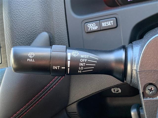 クラウン ２．５アスリート　プレミアムエディション　純正ナビ（ＣＤ・ＤＶＤ・ＢＴ接続可）／フルセグテレビ／バックカメラ／ビルトインＥＴＣ／パワーシート（Ｄ席・Ｎ席）／シートヒーター（Ｄ席・Ｎ席）／エアシート（Ｄ席・Ｎ席）（22枚目）