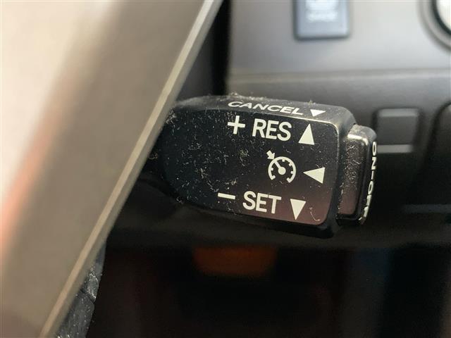 クラウン ２．５アスリート　プレミアムエディション　純正ナビ（ＣＤ・ＤＶＤ・ＢＴ接続可）／フルセグテレビ／バックカメラ／ビルトインＥＴＣ／パワーシート（Ｄ席・Ｎ席）／シートヒーター（Ｄ席・Ｎ席）／エアシート（Ｄ席・Ｎ席）（26枚目）